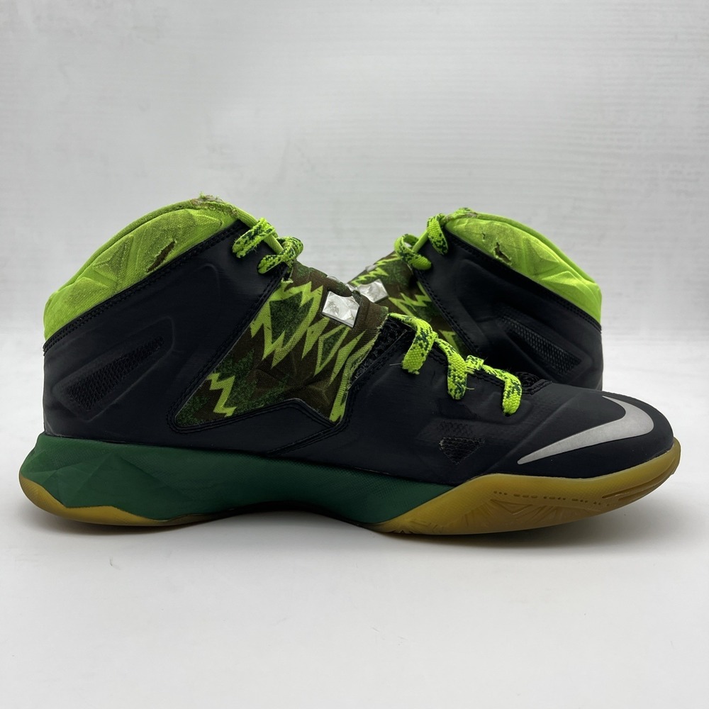 Mens Nike Zoom Soldier VII 7 Adult Size 10 Lebron James Black Green (609679-004) - Picture 13 of 16